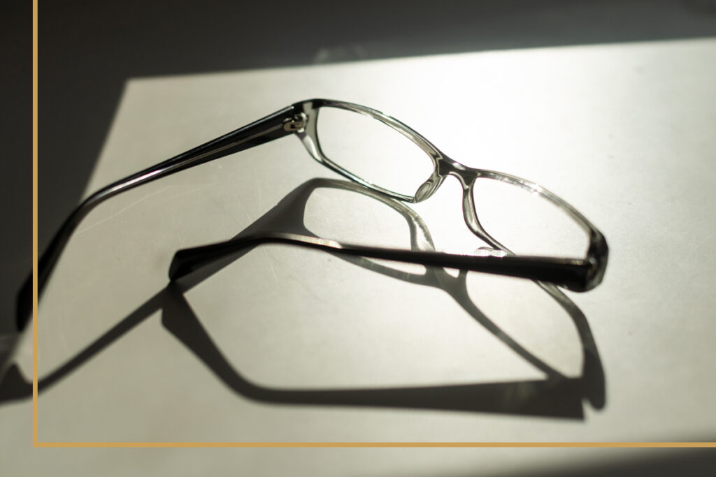 How Avulux Lenses Help Manage Light Sensitivity and Migraines